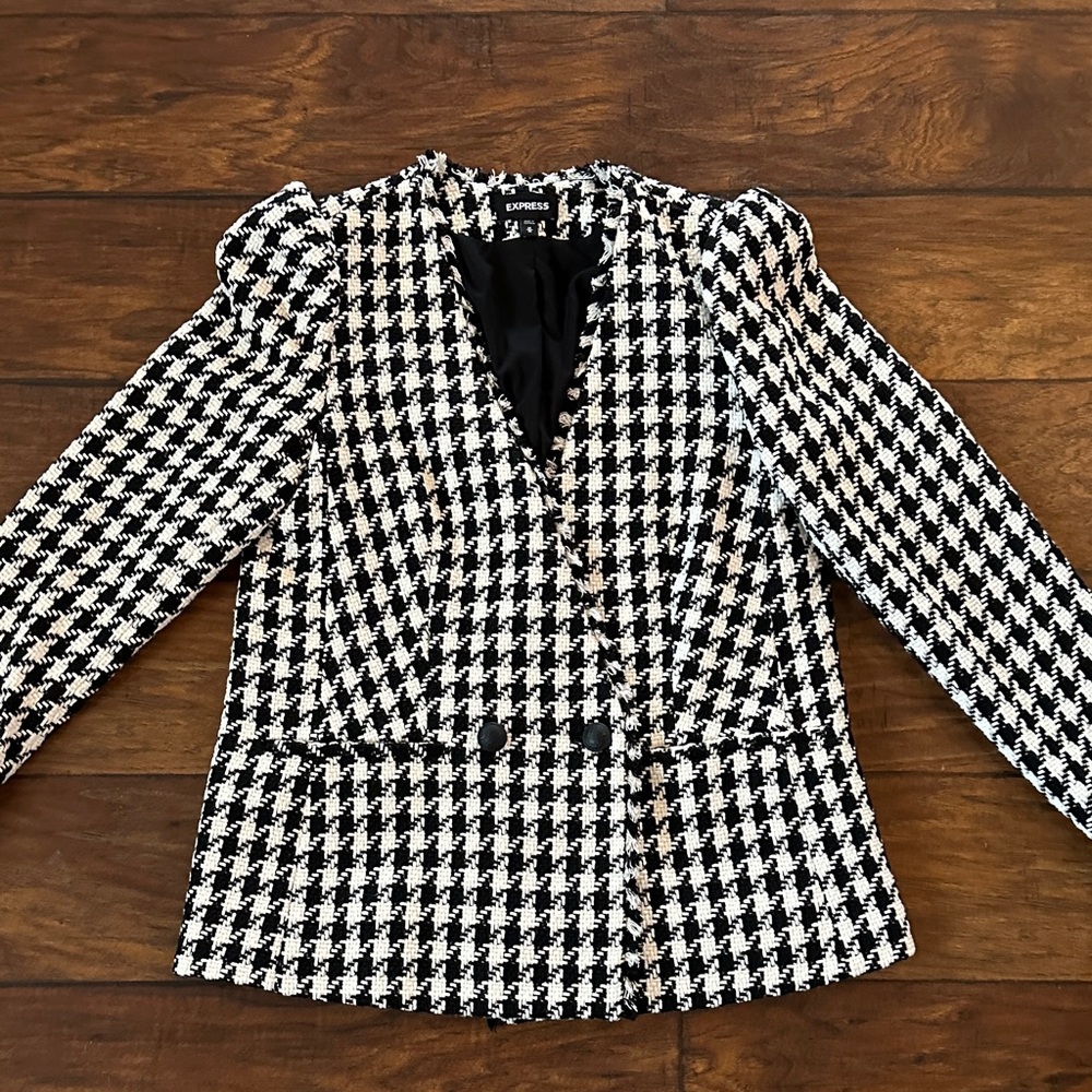 Express Black and White Houndstooth Blazer